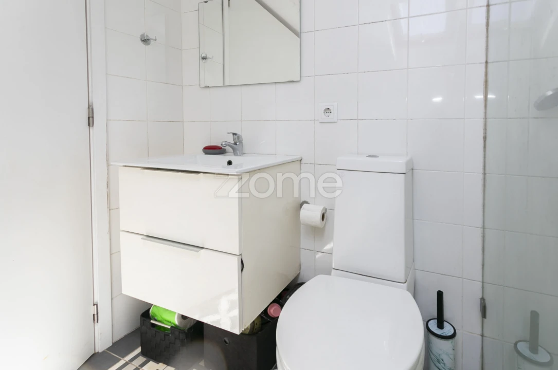 Apartamento T1 para Arrendamento em Mafamude e Vilar do Paraíso Foto 7