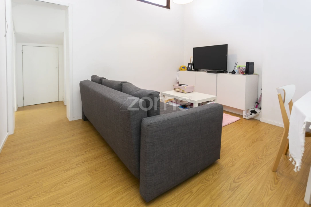 Apartamento T1 para Arrendamento em Mafamude e Vilar do Paraíso Foto 2
