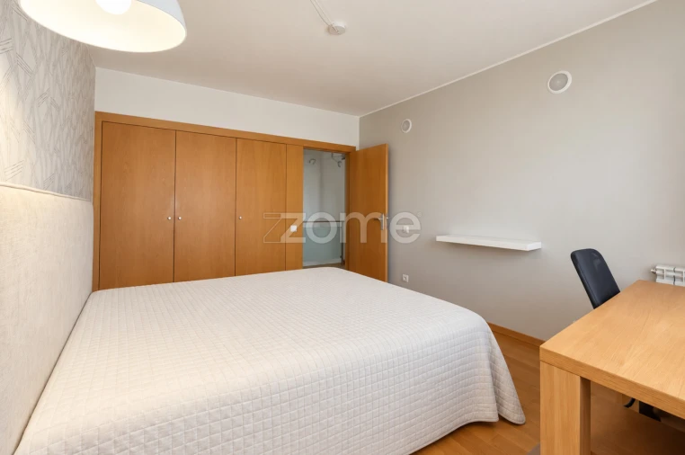 Apartamento T2 para Arrendamento em São Mamede de Infesta e Senhora da Hora Foto 13