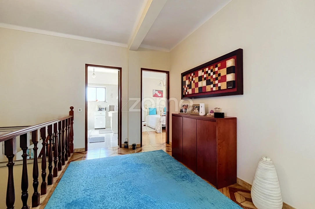 Moradia T6 para Venda em Abrunheira, Verride e Vila Nova da Barca Foto 28