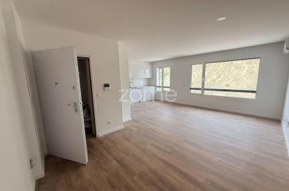 Apartamento T1 para Arrendamento em Eiras e São Paulo de Frades