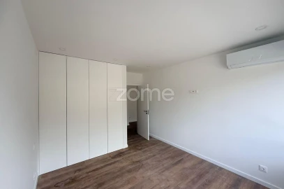 Apartamento T1 para Arrendamento em Eiras e São Paulo de Frades