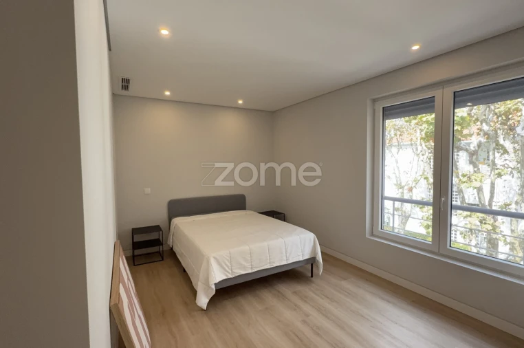 Apartamento T4 para Venda em Carcavelos e Parede Foto 11