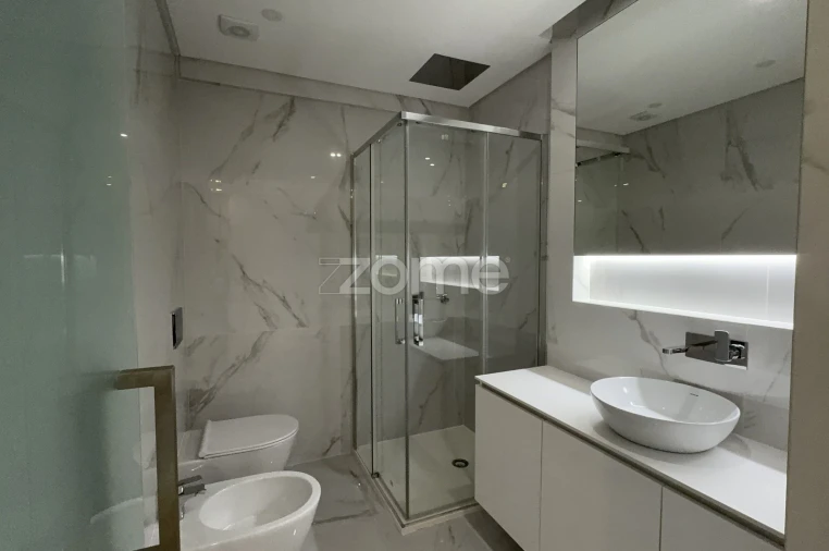Apartamento T4 para Venda em Carcavelos e Parede Foto 10