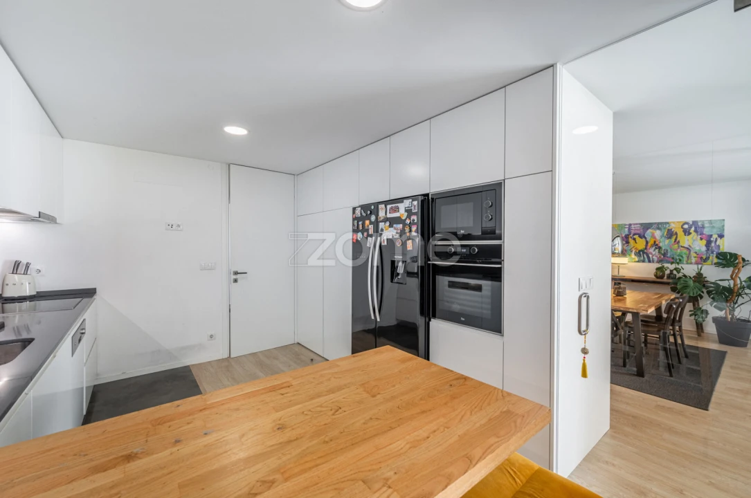 Apartamento T3 para Venda em Braga (Maximinos, Sé e Cividade) Foto 8