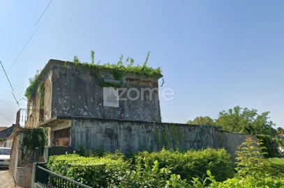 Moradia T2 para Venda em O. Azeméis, Riba-Ul, Ul, Macinhata Seixa, Madail