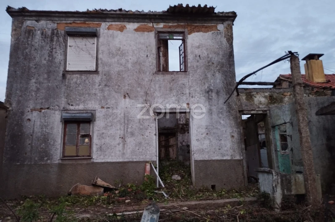 Moradia T2 para Venda em O. Azeméis, Riba-Ul, Ul, Macinhata Seixa, Madail Foto 6