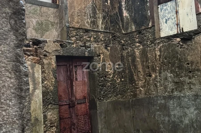 Moradia T2 para Venda em O. Azeméis, Riba-Ul, Ul, Macinhata Seixa, Madail Foto 11