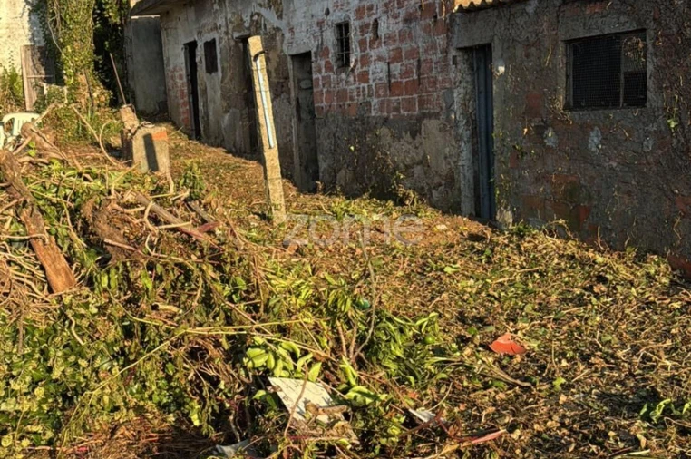Moradia T2 para Venda em O. Azeméis, Riba-Ul, Ul, Macinhata Seixa, Madail Foto 12