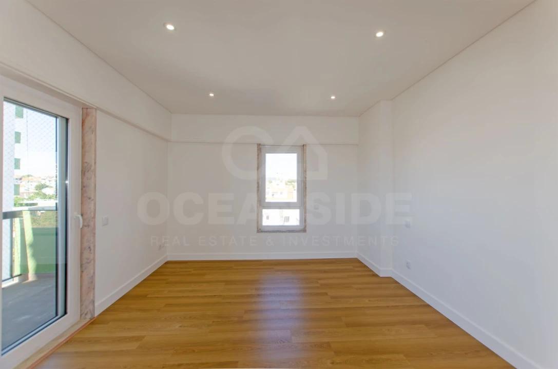 Apartamento T3 para Venda em Carcavelos e Parede Foto 31