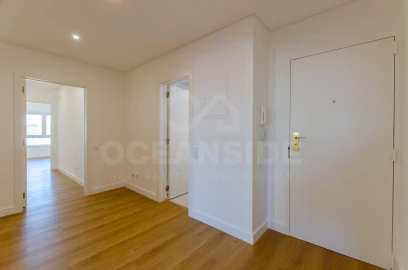 Apartamento T3 para Venda em Carcavelos e Parede