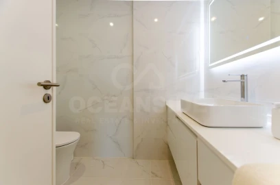 Apartamento T3 para Venda em Carcavelos e Parede