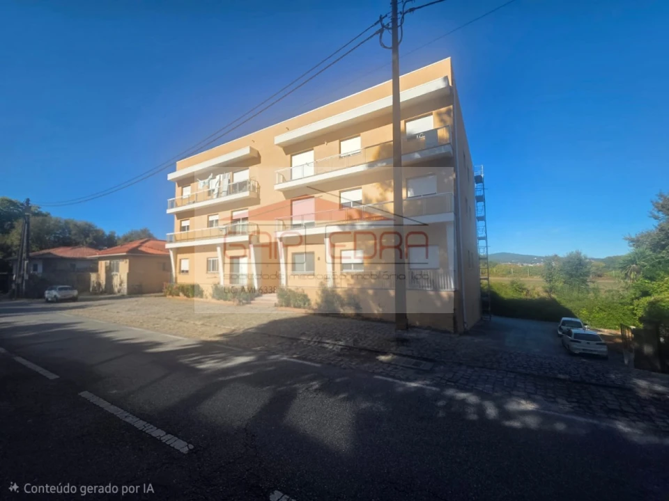 Apartamento T2 para Venda em Meixomil Foto 1