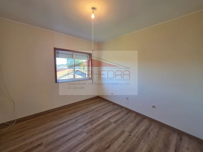 Apartamento T2 para Venda em Meixomil Foto 12