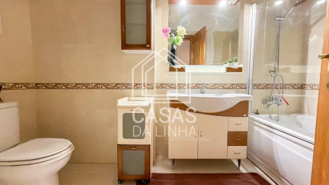 Apartamento T2 para Arrendamento em Carcavelos e Parede