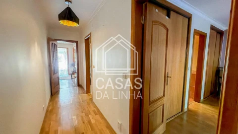 Apartamento T2 para Arrendamento em Carcavelos e Parede
