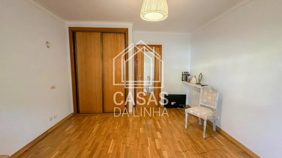 Apartamento T2 para Arrendamento em Carcavelos e Parede Foto 21