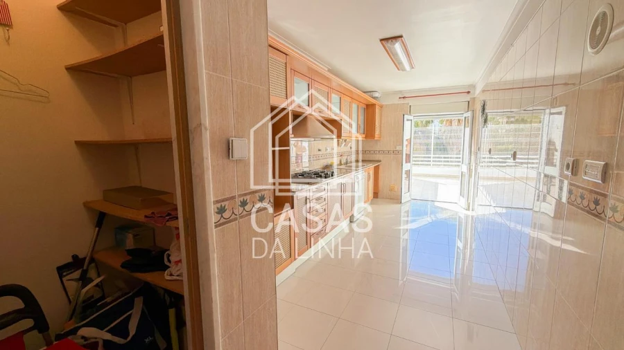 Apartamento T2 para Arrendamento em Carcavelos e Parede Foto 9