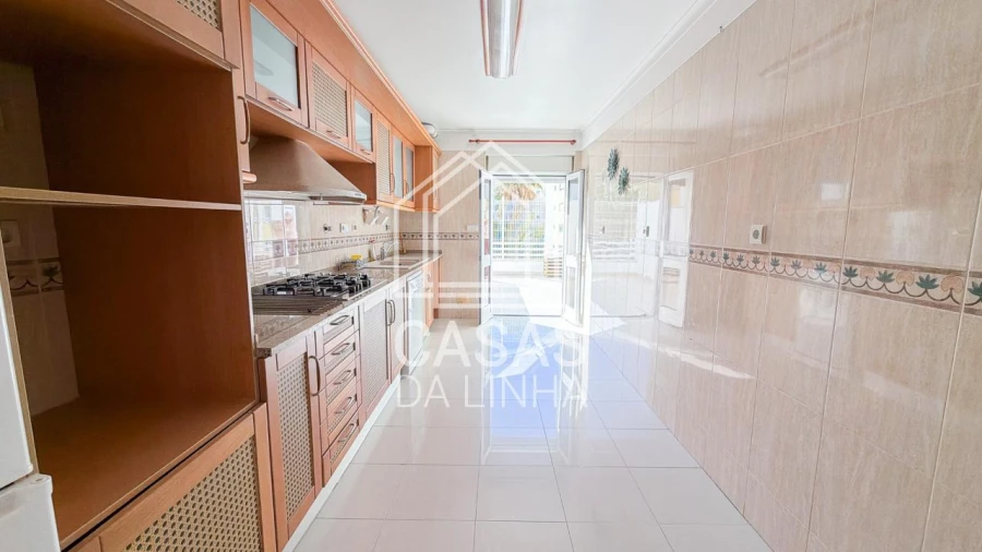 Apartamento T2 para Arrendamento em Carcavelos e Parede Foto 3