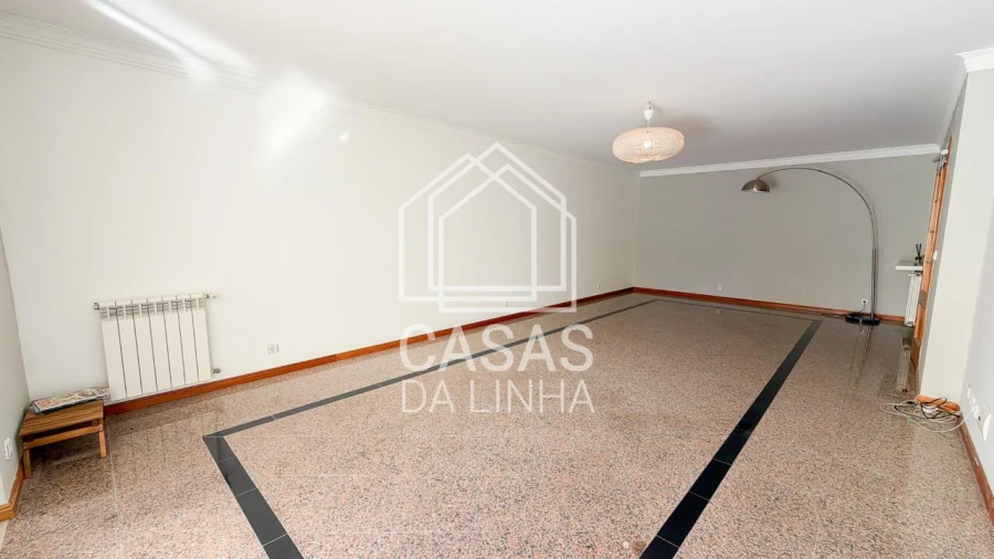Apartamento T2 para Arrendamento em Carcavelos e Parede Foto 2