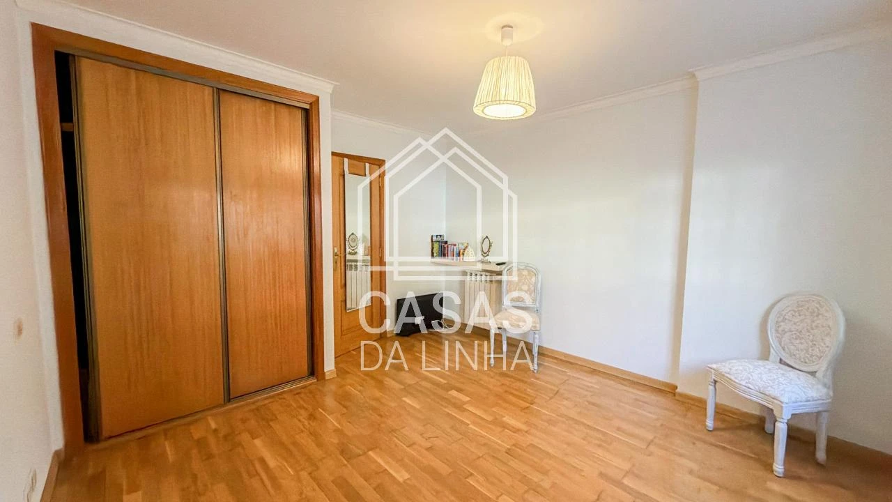Apartamento T2 para Arrendamento em Carcavelos e Parede Foto 22