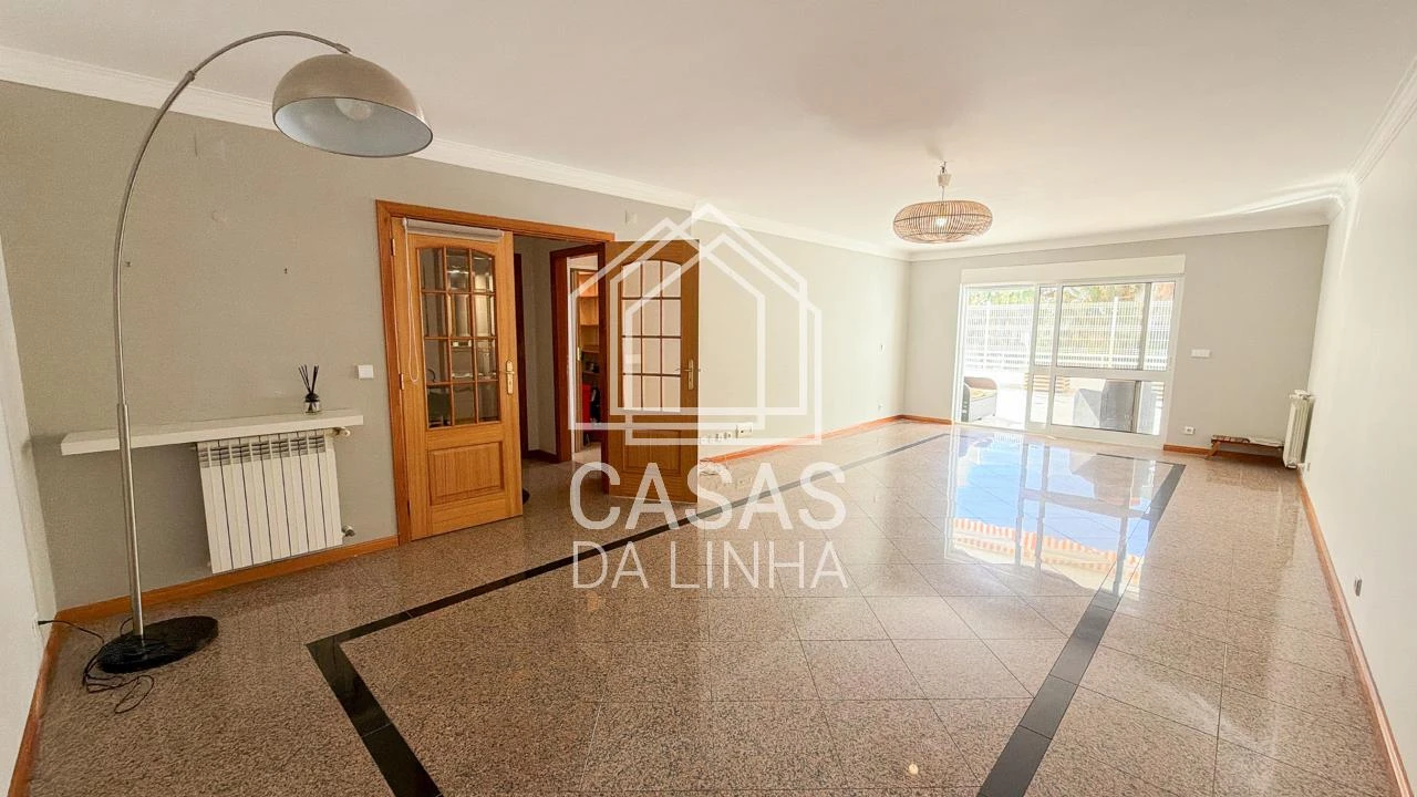 Apartamento T2 para Arrendamento em Carcavelos e Parede Foto 4