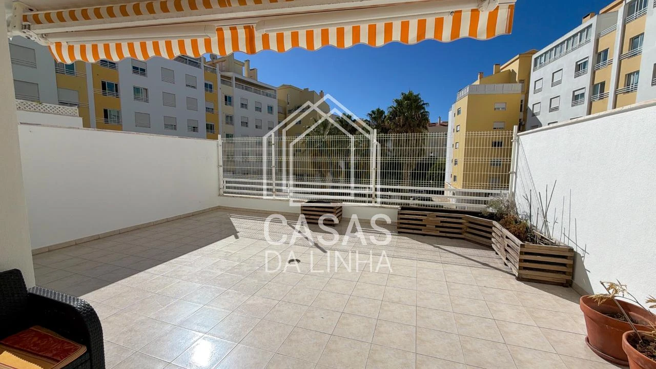 Apartamento T2 para Arrendamento em Carcavelos e Parede Foto 1