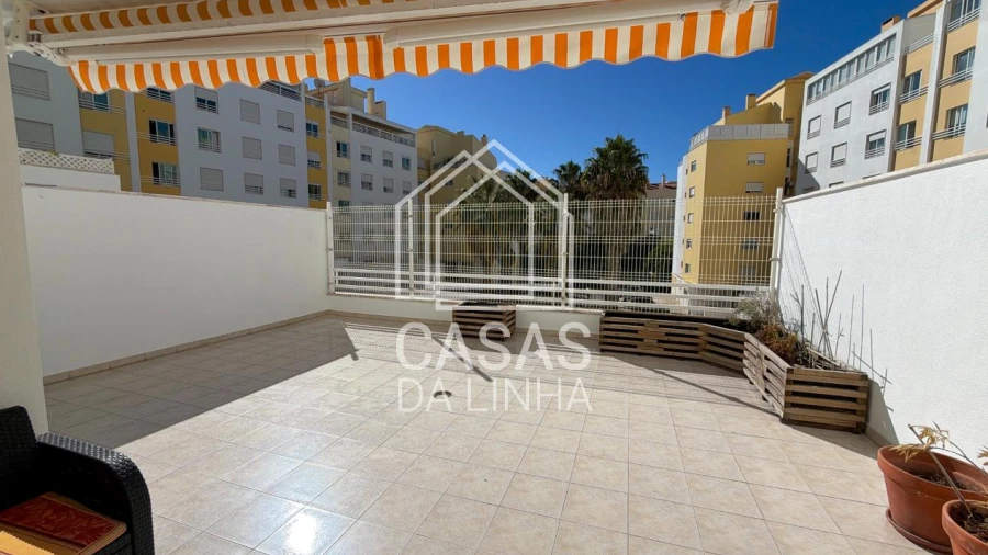 Apartamento T2 para Arrendamento em Carcavelos e Parede