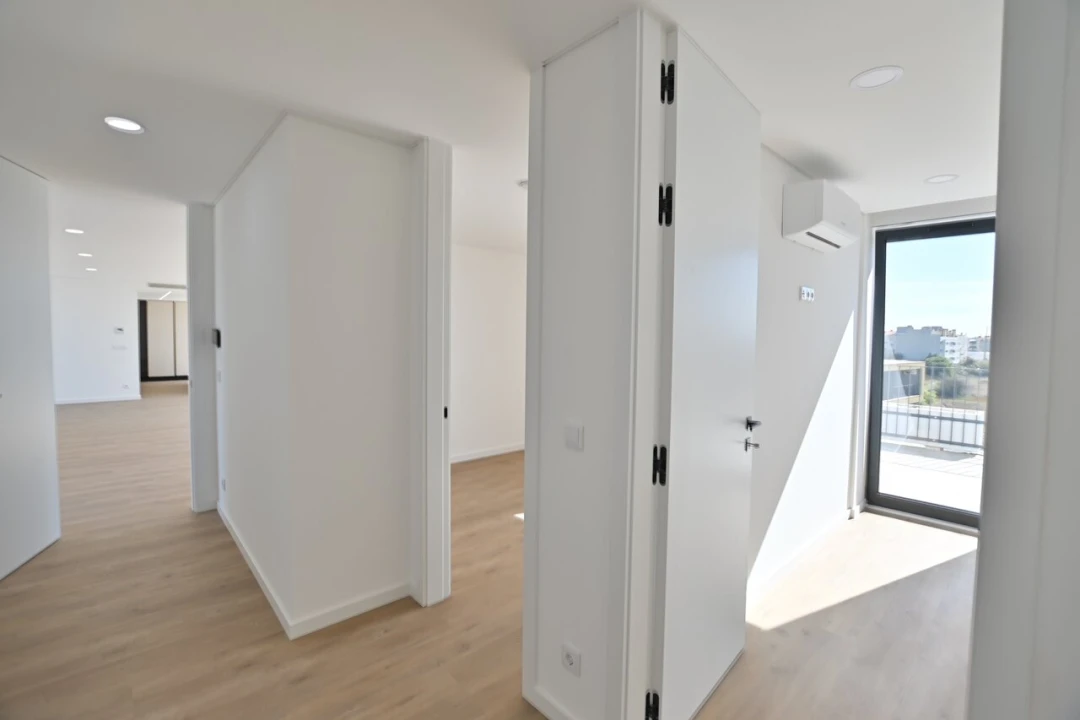 Apartamento T4 para Venda em São Bernardo Foto 18