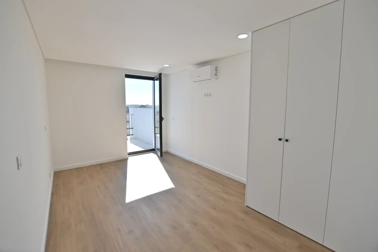 Apartamento T4 para Venda em São Bernardo Foto 17