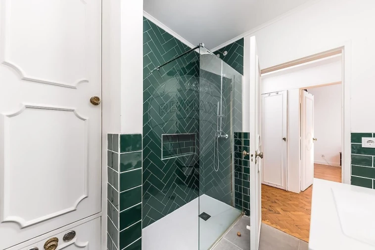 Apartamento T3 para Venda em Alvalade Foto 17