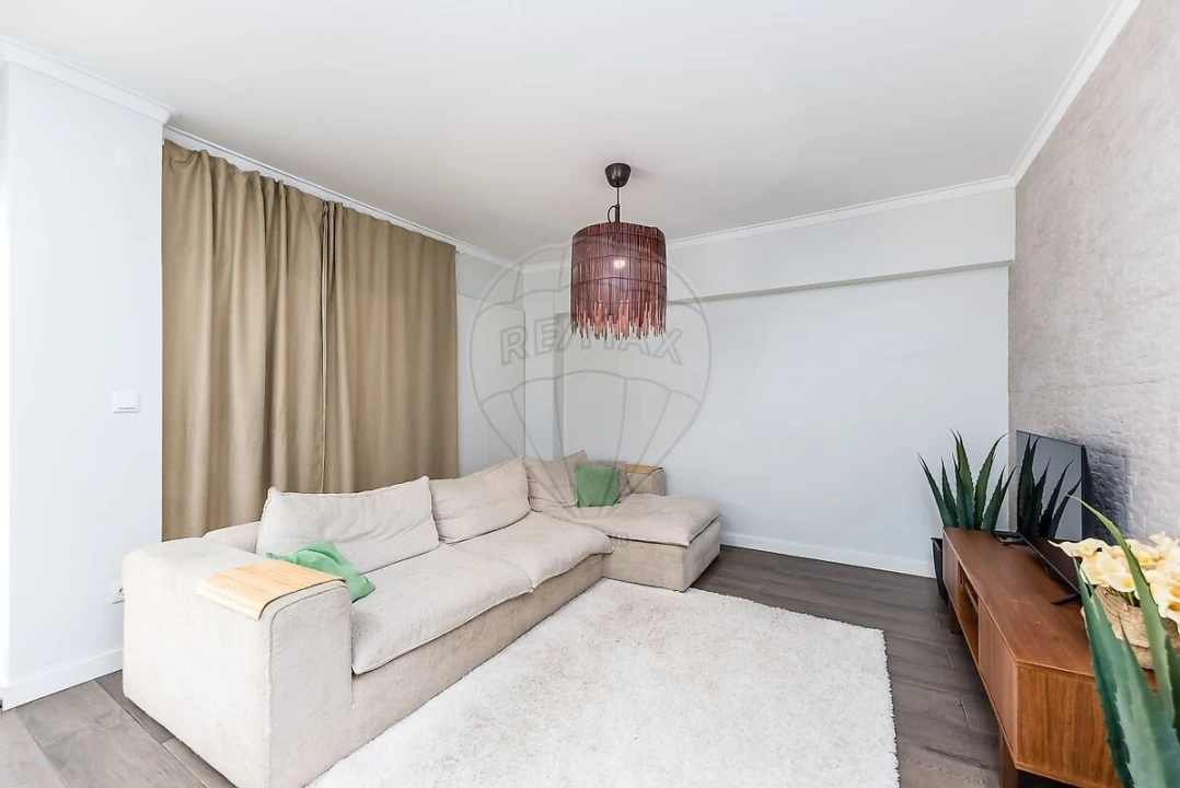 Apartamento T2 para Venda em Odivelas Foto 5