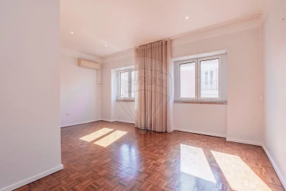Apartamento T3 para Venda em Penha de França