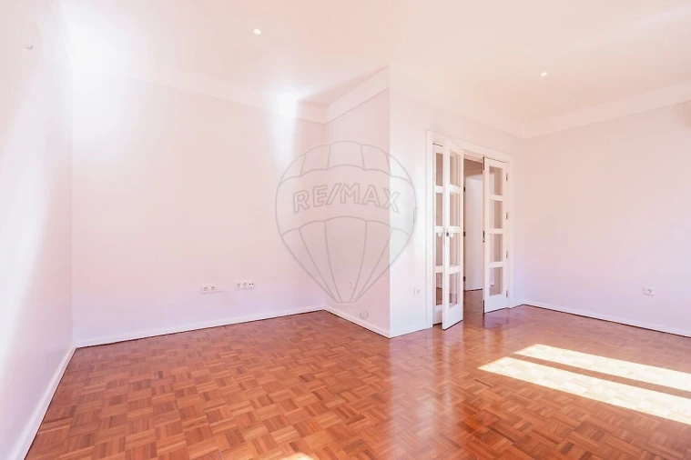 Apartamento T3 para Venda em Penha de França Foto 14