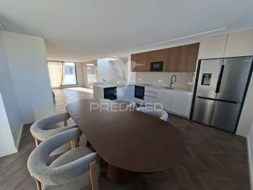 Apartamento T4 para Venda em Matosinhos e Leça da Palmeira