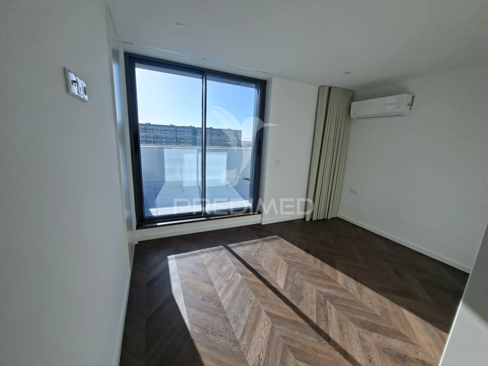 Apartamento T4 para Venda em Matosinhos e Leça da Palmeira Foto 9