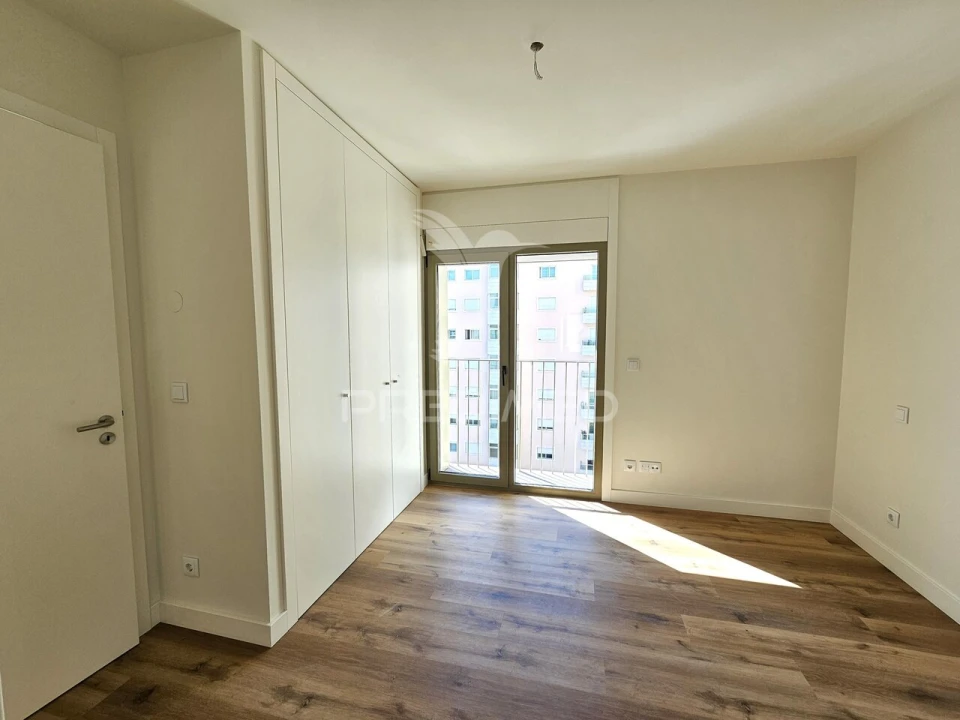 Apartamento T1 para Venda em Santa Clara Foto 16