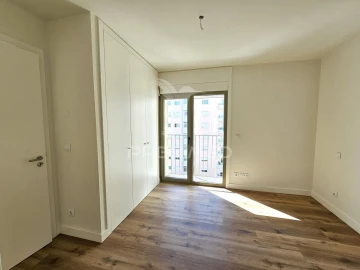 Apartamento T1 para Venda em Santa Clara
