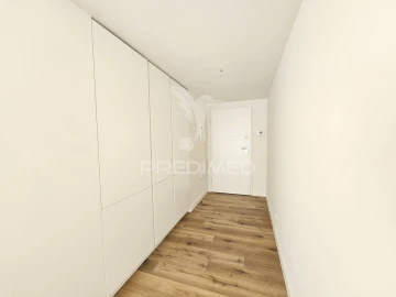 Apartamento T1 para Venda em Santa Clara