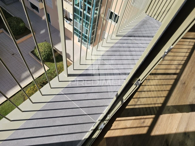 Apartamento T1 para Venda em Santa Clara Foto 13