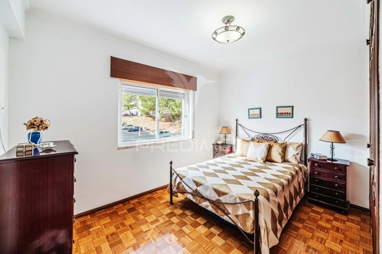 Apartamento T2 para Venda em Massamá e Monte Abraão Foto 11