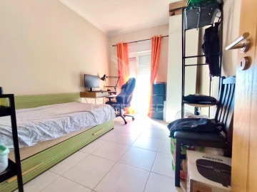 Apartamento T4 para Venda em Portimão