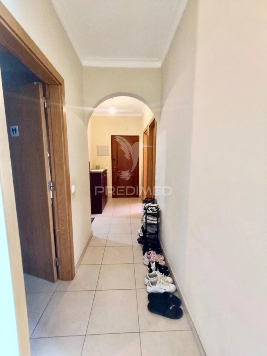 Apartamento T4 para Venda em Portimão Foto 2