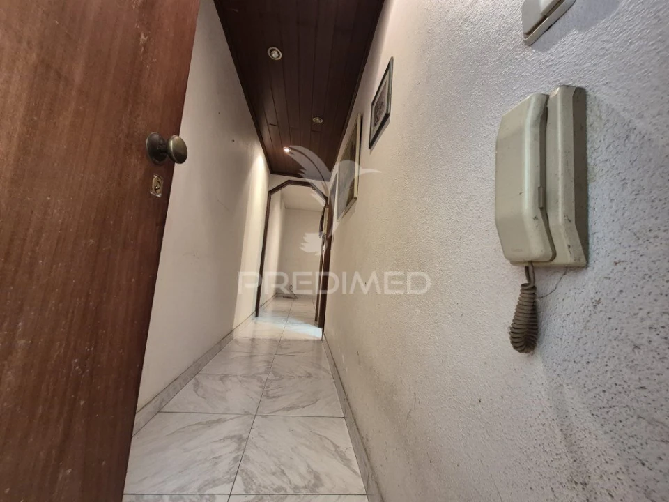 Apartamento T1 para Venda em Massamá e Monte Abraão Foto 6