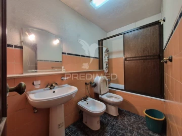 Apartamento T1 para Venda em Massamá e Monte Abraão