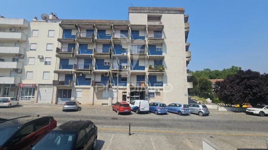 Apartamento T3 para Venda em Sé e São Lourenço Foto 2