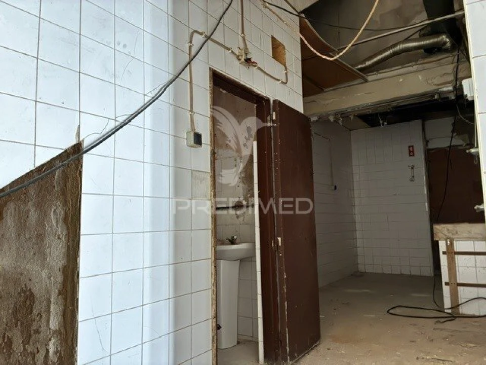 Loja para Venda em Olhão Foto 12