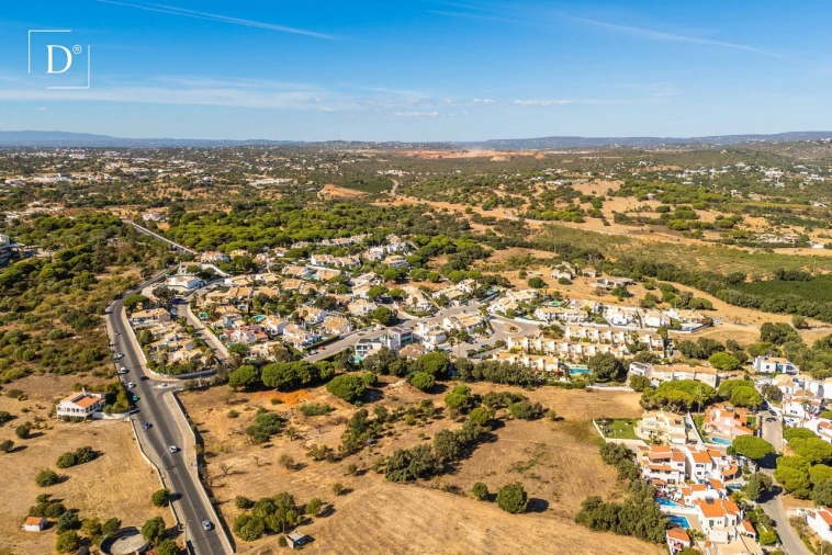 Moradia T3 para Venda em Albufeira e Olhos de Água Foto 50