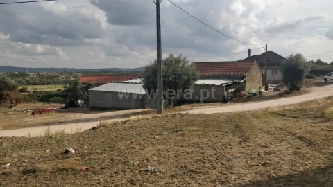 Quinta T0 para Venda em Teixoso e Sarzedo