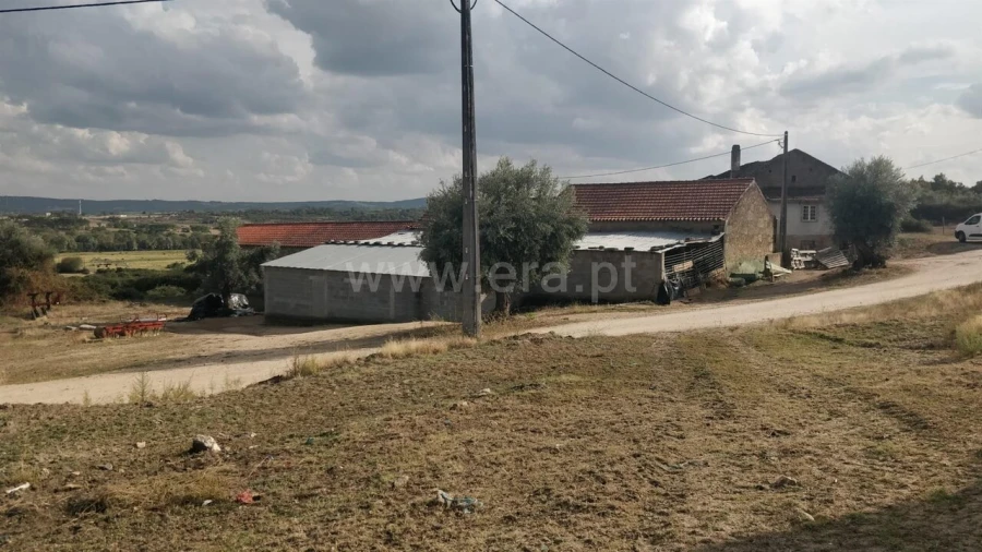 Quinta T0 para Venda em Teixoso e Sarzedo Foto 5